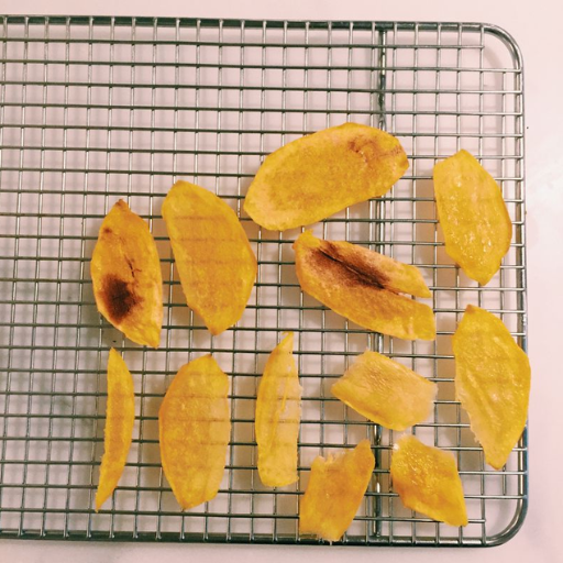 Microwave Drying vs. Hot Air vs. Freeze Drying: A Food-Specific Comparison